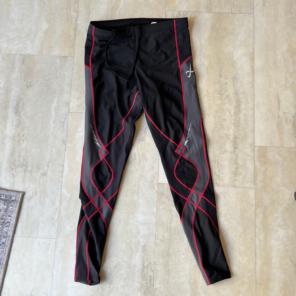 Cw-x running tights. Medium. Stability and endurance focused